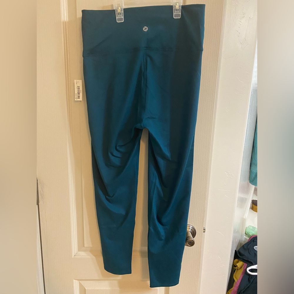 NWT Core 10 L Hunter Green Leggings - Picture 4 of 4
